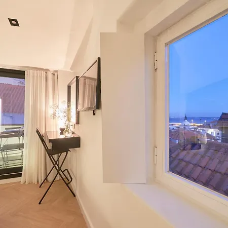Апартаменты Terrace&shower River View.