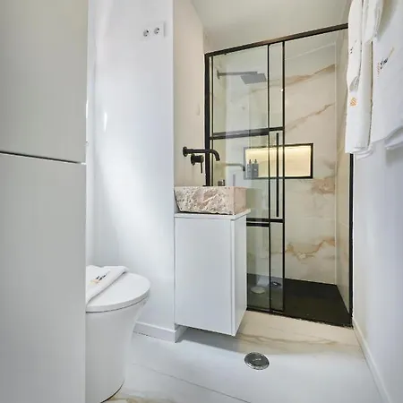 Terrace&shower River View. Appartement Lisboa